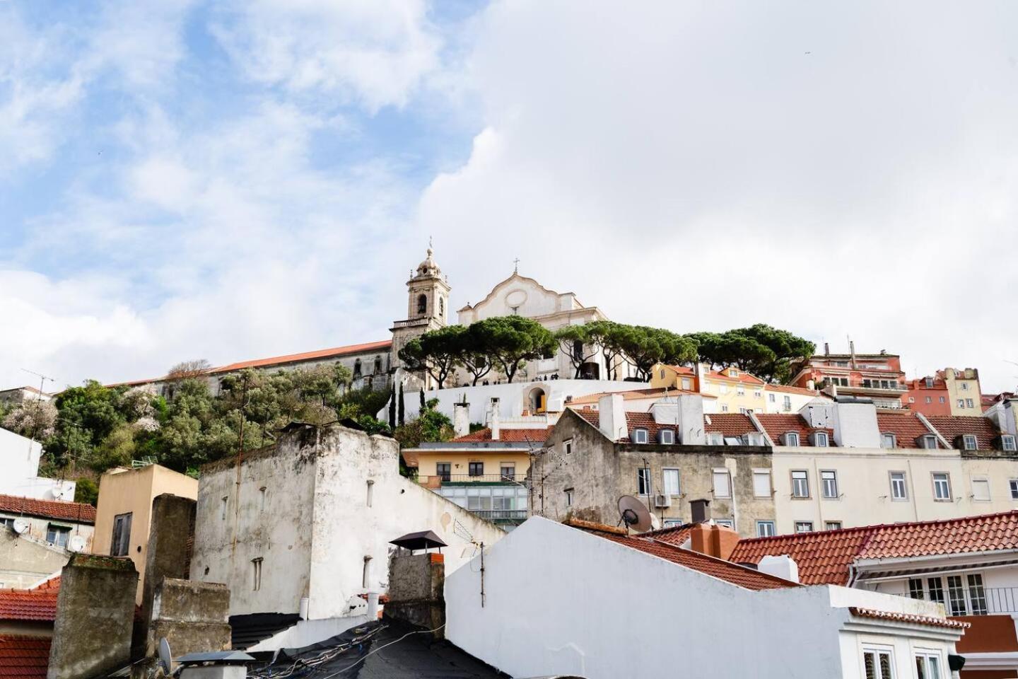 Spacious Penthouse Duplex W Castle Views Lisbon